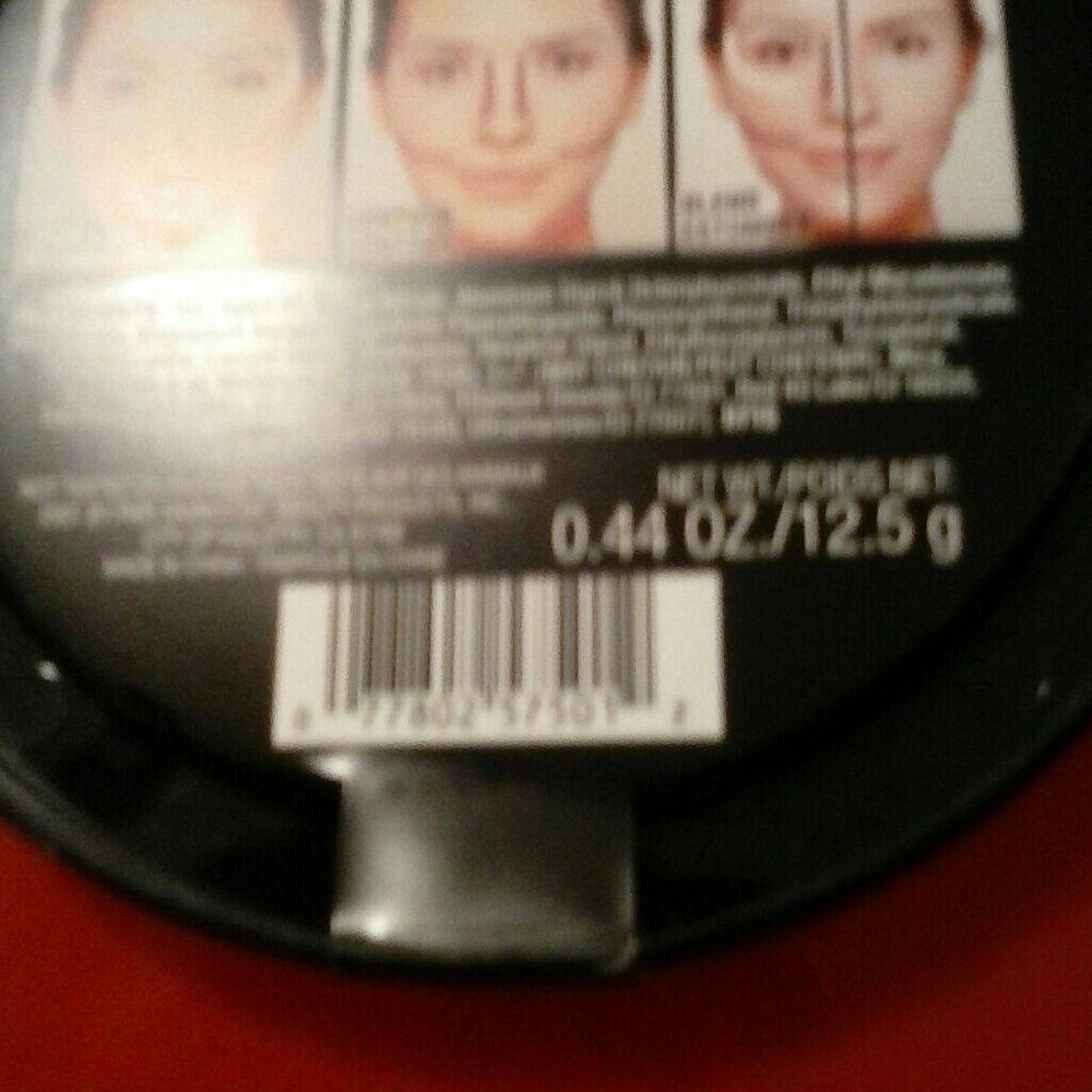 NWT NEW FORMULA CONTORING PALETTE  Caramel Toffe - Picture 3 of 8